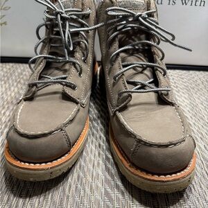 Irish Setter Women Tan Lace-Up Boots SZ 7.5 **Like new** Box6